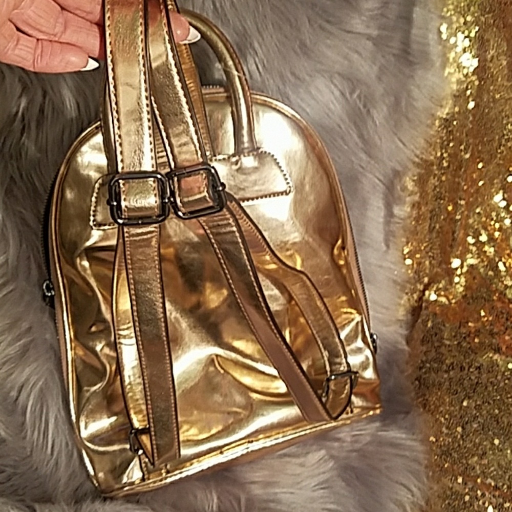 Gold backpack - Picture 3 of 5